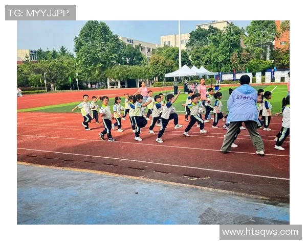 亲子共舞足球宝贝操让孩子在快乐中成长与运动相结合